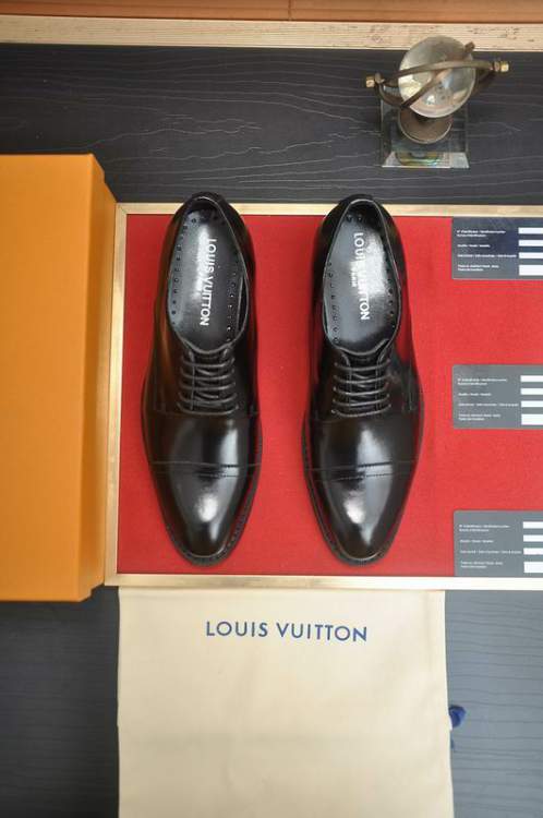 Picture of Louis Vuitton Shoes _SKULVsz38-45hnh073815657
